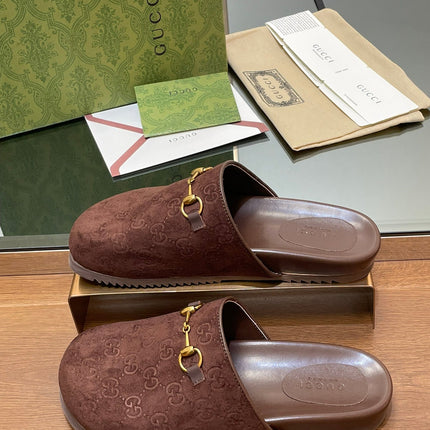 GG HORSEBIT MULE IN CHOCOLATE BROWN EMBOSSED SUEDE AND SHEEPSKIN LINING