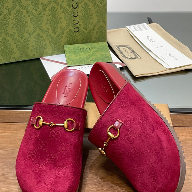GG HORSEBIT MULE IN RED PINK EMBOSSED SUEDE AND SHEEPSKIN LINING