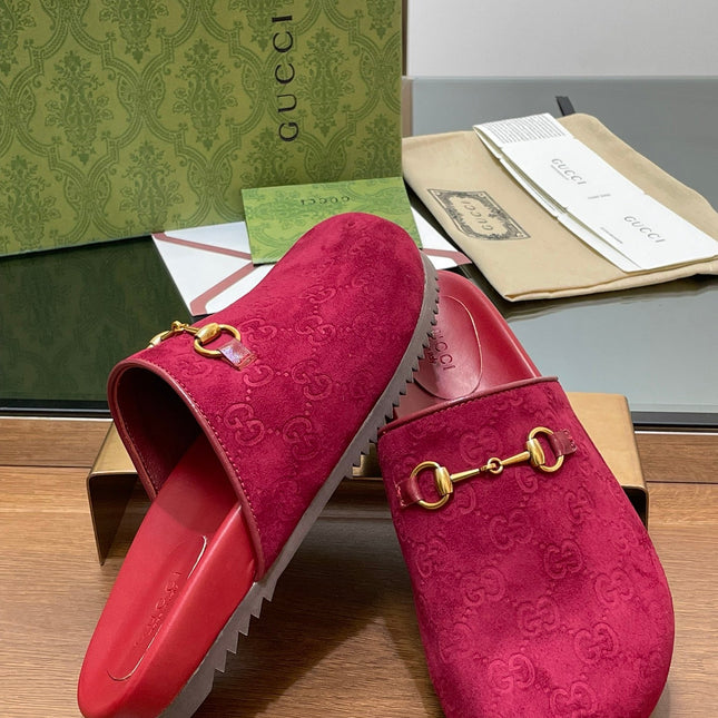 GG HORSEBIT MULE IN RED PINK EMBOSSED SUEDE AND SHEEPSKIN LINING