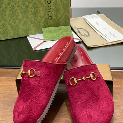 GG HORSEBIT MULE IN RED PINK EMBOSSED SUEDE AND SHEEPSKIN LINING
