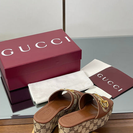 HIGH 6.3 CM WEDGE SANDALS IN BROWN CALFSKIN AND FABRIC