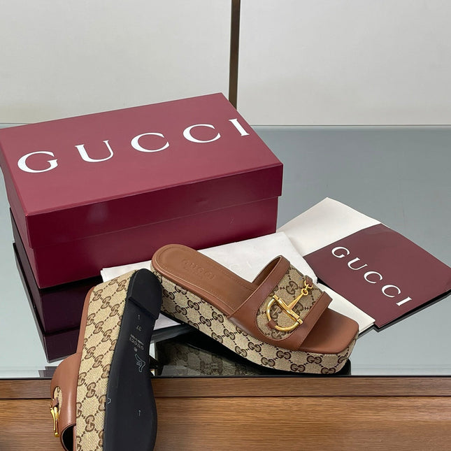 HIGH 6.3 CM WEDGE SANDALS IN BROWN CALFSKIN AND FABRIC