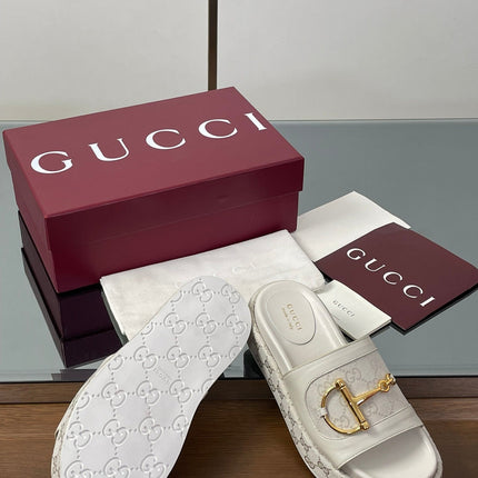 HIGH 5.5 CM WEDGE SANDALS IN CREAM WHITE CALFSKIN AND FABRIC