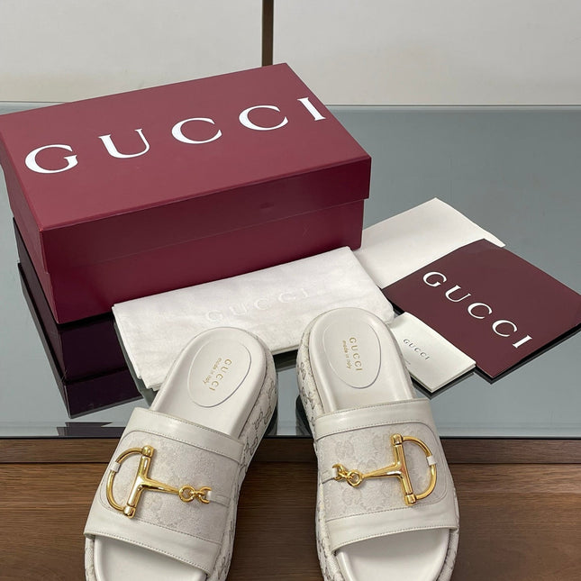 HIGH 5.5 CM WEDGE SANDALS IN CREAM WHITE CALFSKIN AND FABRIC