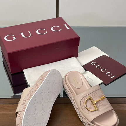 HIGH 5.5 CM WEDGE SANDALS IN LIGHT PINK CALFSKIN AND FABRIC