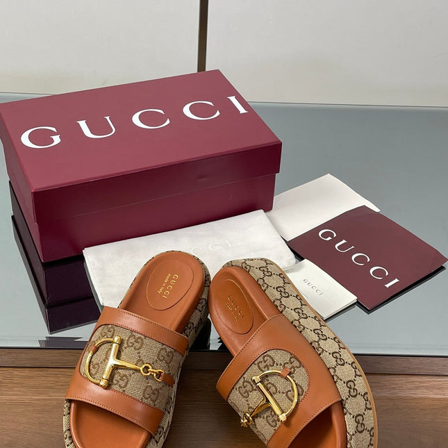 HIGH 5.5 CM WEDGE SANDALS IN BURNT BROWN MIX BEIGE CALFSKIN AND FABRIC