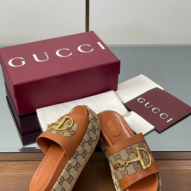 HIGH 5.5 CM WEDGE SANDALS IN BURNT BROWN MIX BEIGE CALFSKIN AND FABRIC