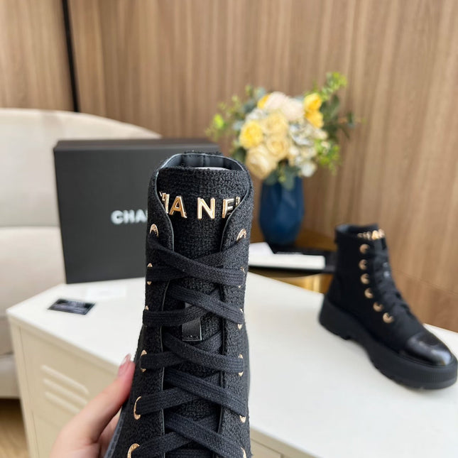 SHORT BOOTS IN BLACK TWEED AND CALFSKIN