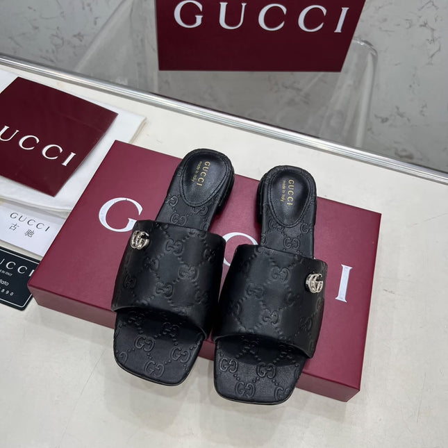 GG CASUAL SLIPPERS IN BLACK CALFSKIN LOGO EMBOSSING
