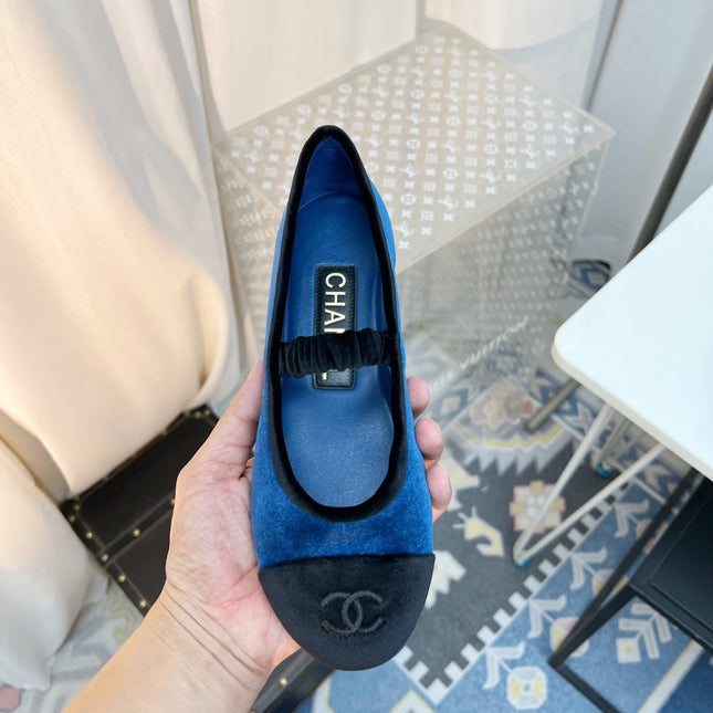 CC MARY JANE FLAT IN COBALT BLUE AND BLACK VELVET