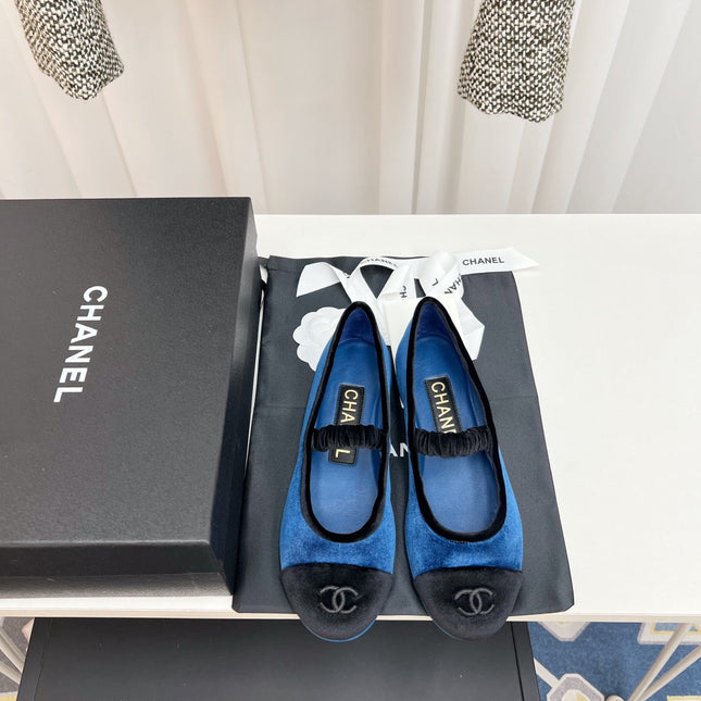 CC MARY JANE FLAT IN COBALT BLUE AND BLACK VELVET