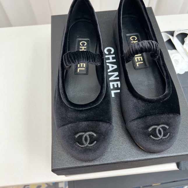 CC MARY JANE FLAT IN BLACK VELVET
