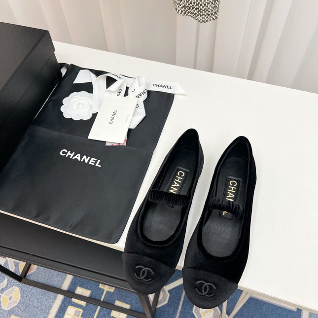 CC MARY JANE FLAT IN BLACK VELVET