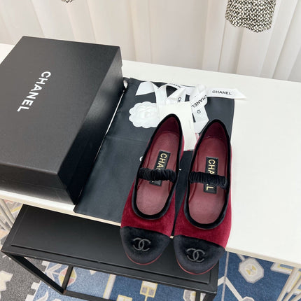 CC MARY JANE FLAT IN RED AND BLACK VELVET