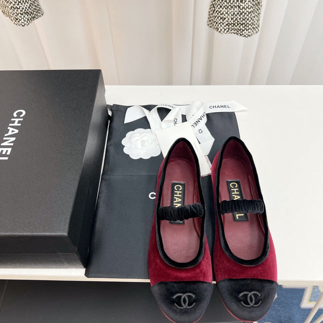 CC MARY JANE FLAT IN RED AND BLACK VELVET
