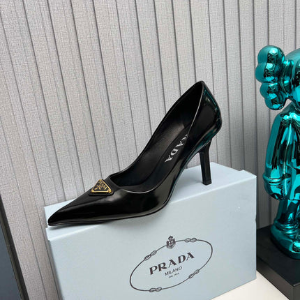 HIGH-HEEL PUMPS IN BLACK CALFSKIN