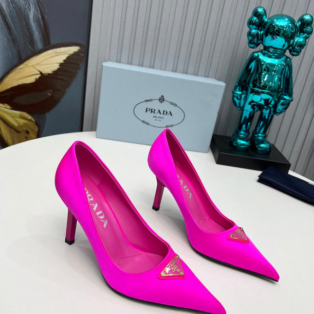HIGH-HEEL PUMPS IN HOT PINK SATIN