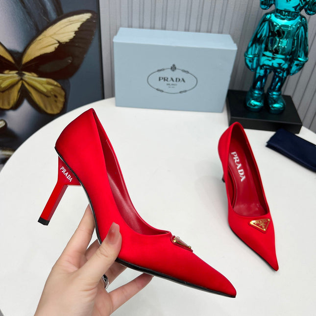 HIGH-HEEL PUMPS IN RED SATIN