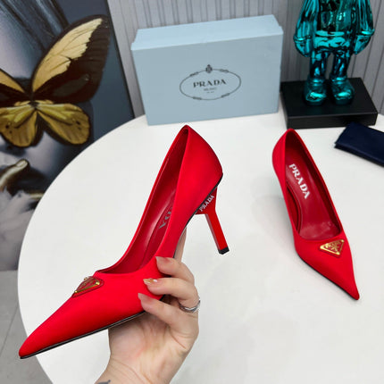 HIGH-HEEL PUMPS IN RED SATIN