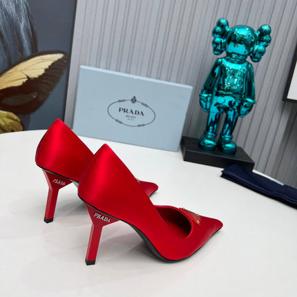 HIGH-HEEL PUMPS IN RED SATIN