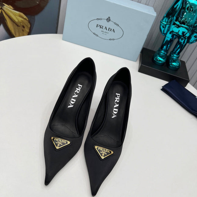 HIGH-HEEL PUMPS IN BLACK SATIN