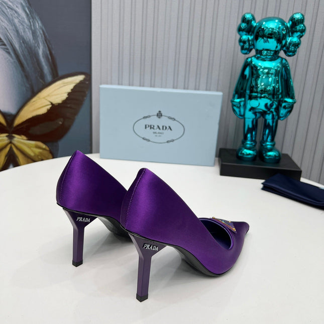 HIGH-HEEL PUMPS IN VIOLET SATIN