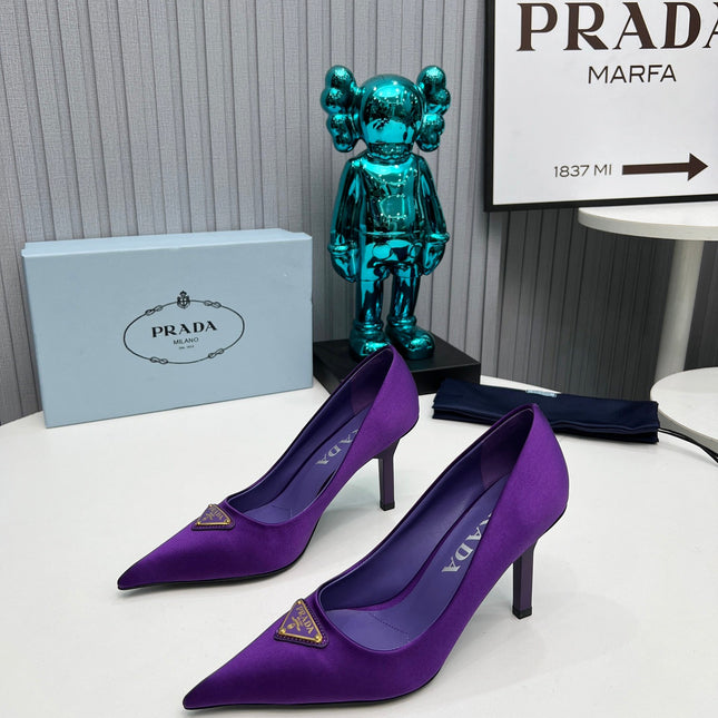HIGH-HEEL PUMPS IN VIOLET SATIN