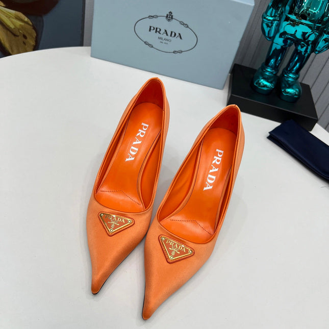 HIGH-HEEL PUMPS IN PUMPSKIN ORANGE SATIN