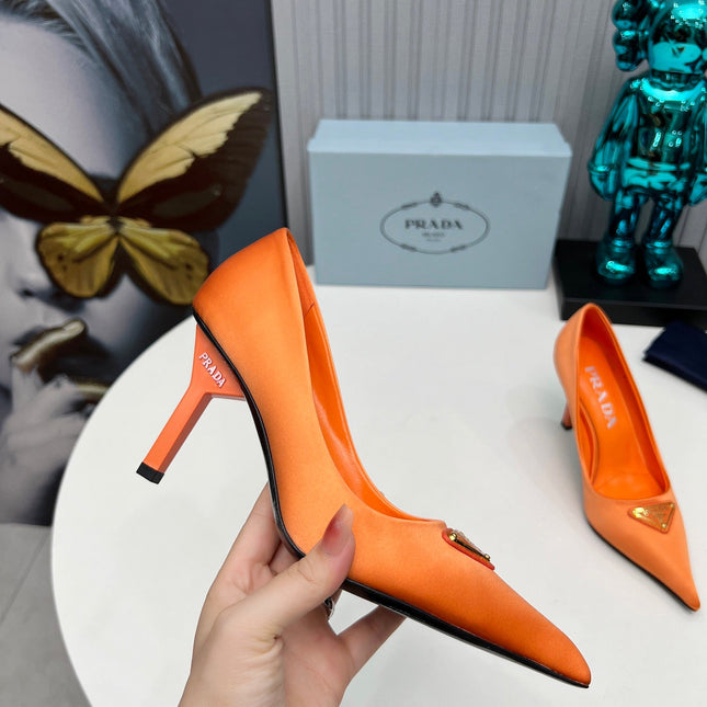 HIGH-HEEL PUMPS IN PUMPSKIN ORANGE SATIN