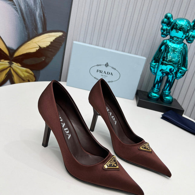 HIGH-HEEL PUMPS IN CHOCOLATE BROWN SATIN