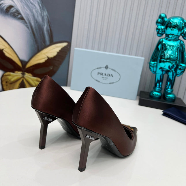 HIGH-HEEL PUMPS IN CHOCOLATE BROWN SATIN