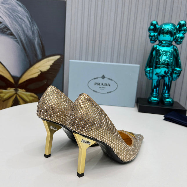CRYSTAL HIGH-HEEL PUMPS IN GOLD SATIN WITH TRIANGLE LOGO