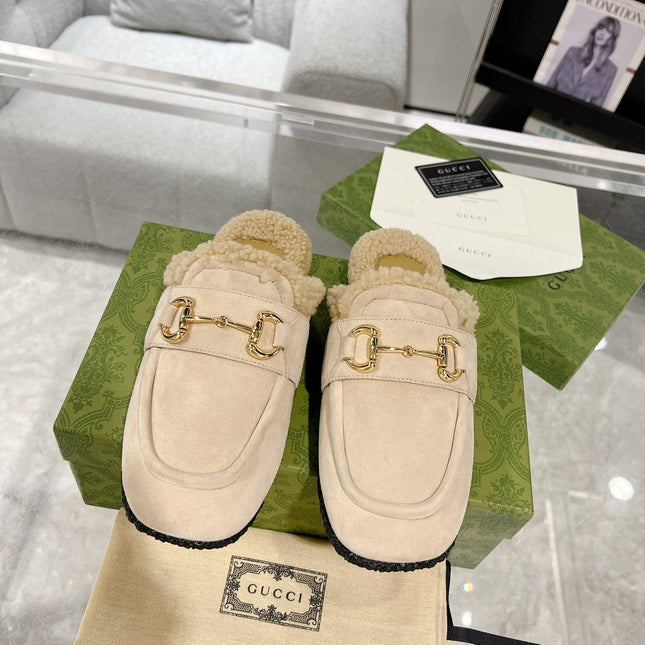 HORSEBIT MULE IN BEIGE SUEDE AND FLEECE LINING