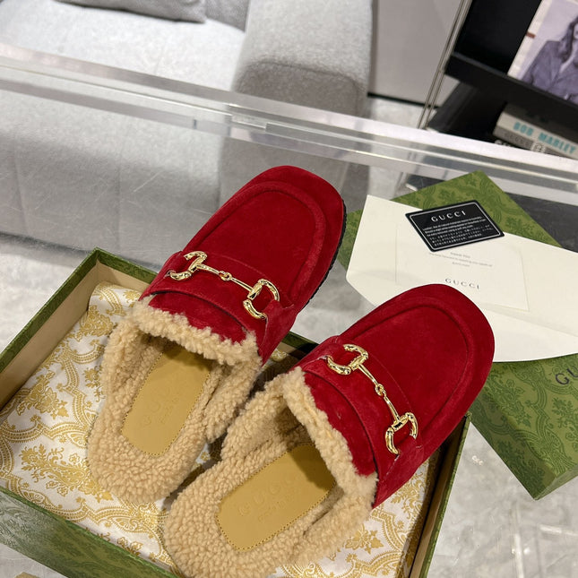 HORSEBIT MULE IN RED SUEDE AND FLEECE LINING