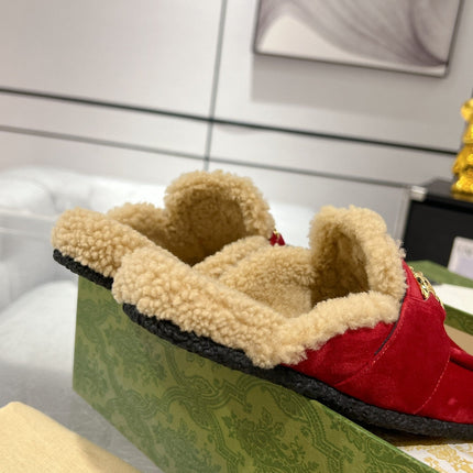 HORSEBIT MULE IN RED SUEDE AND FLEECE LINING