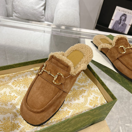 HORSEBIT MULE IN BROWN SUEDE AND FLEECE LINING