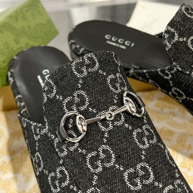 MEN'S MULE WITH HORSEBIT IN BLACK MONOGRAM JACQUARD FABRIC