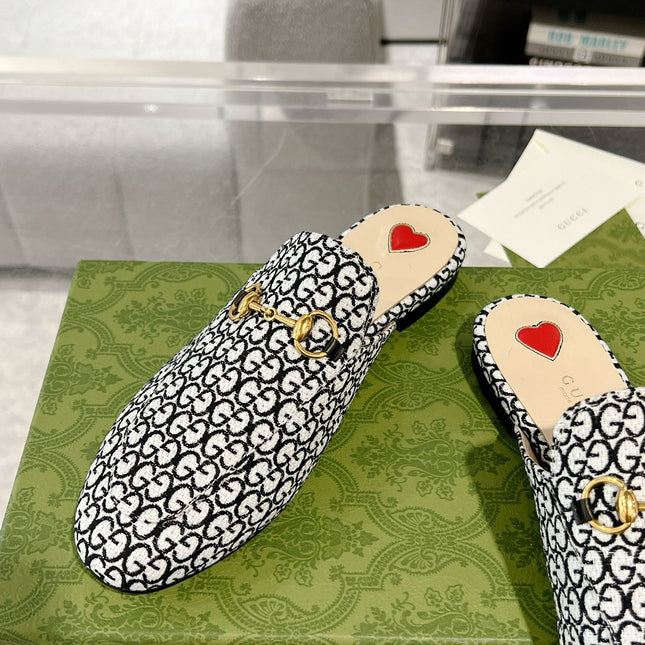 MEN'S MULE WITH HORSEBIT IN BLACK MIX WHITE MONOGRAM JACQUARD FABRIC