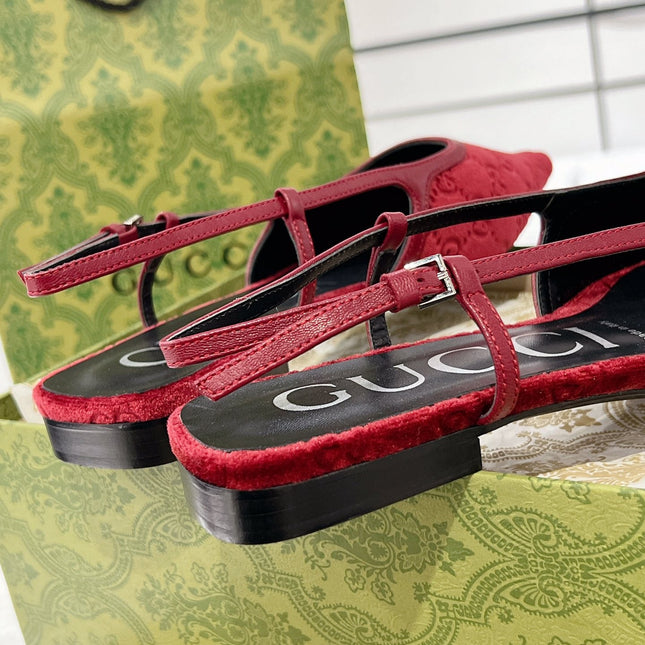 SLINGBACK FLATS IN CHERRY RED VELVET