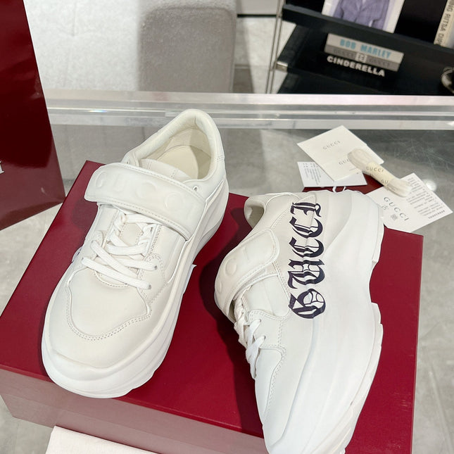 GG WAVE SNEAKER IN RICE WHITE CALFSKIN WITH HANDWRITTEN LOGO