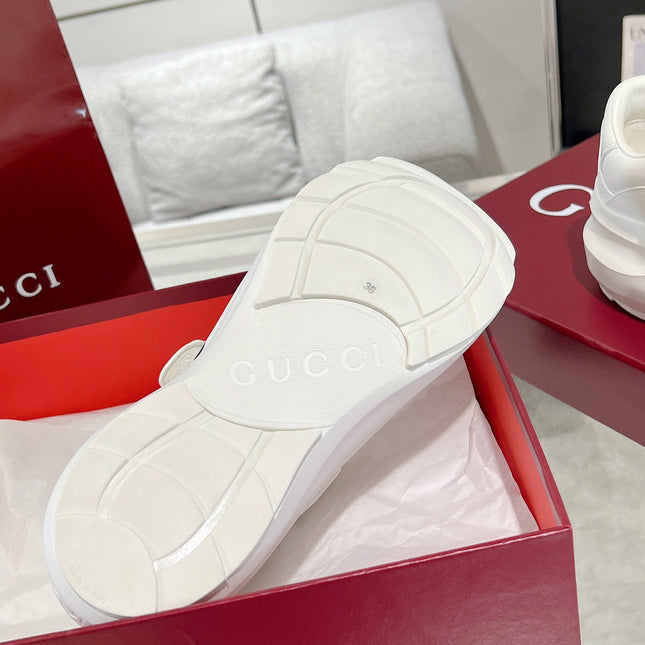 GG WAVE SNEAKER IN RICE WHITE CALFSKIN WITH HANDWRITTEN LOGO