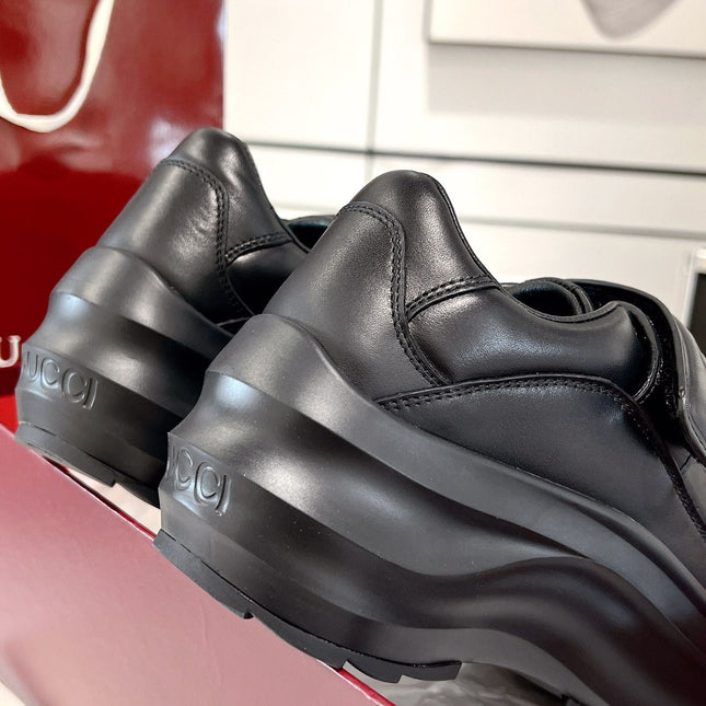 GG WAVE SNEAKER IN BLACK CALFSKIN