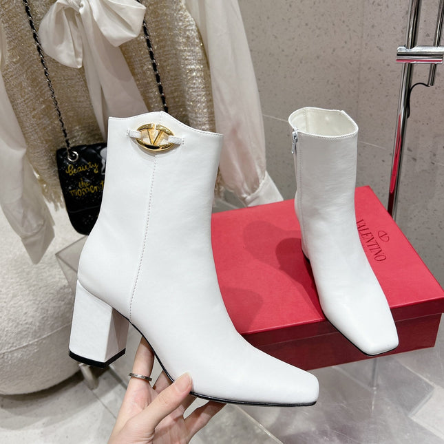 VLOGO SIGNATURE WHITE CALFSKIN ANKLE BOOT 75 MM