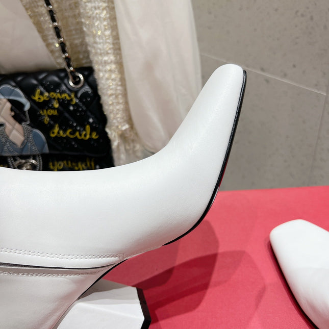 VLOGO SIGNATURE WHITE CALFSKIN ANKLE BOOT 75 MM