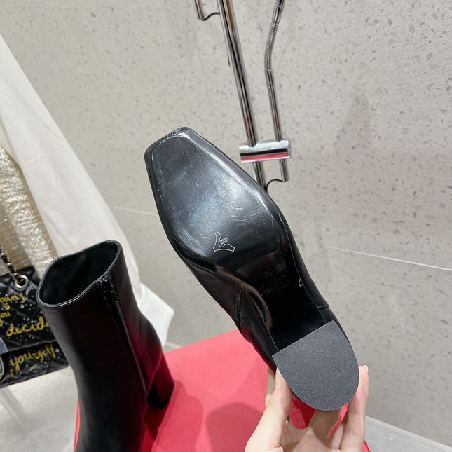 VLOGO SIGNATURE WHITE CALFSKIN ANKLE BOOT 75 MM