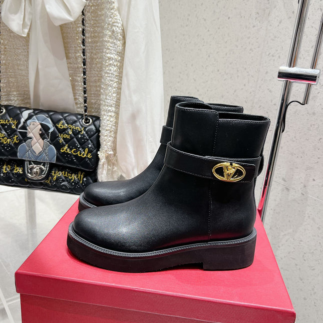VLOGO SIGNATURE BLACK CALFSKIN ANKLE BOOT 30MM