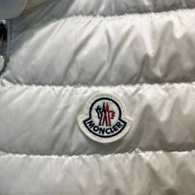 MONCLER 25S DOWN VEST IN WHITE 007
