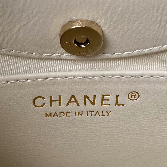 CHANEL 25S TOP HANDLE 20 CM IN CREAM WHITE LAMBSKIN
