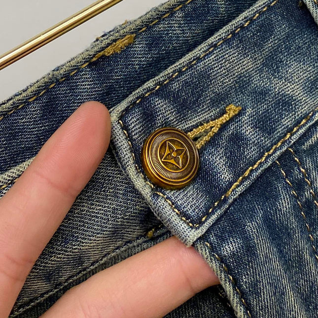LV STRAIGHT LEG JEANS 239597