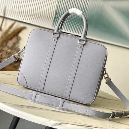 PORTE-DOCUMENTS VOYAGE PM 36 IN DOVE GRAY CALFSKIN